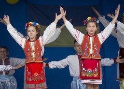 Tradiční kroje předvedly lvovské Samocvity