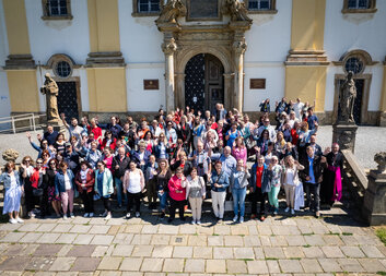 Svatý Kopeček hostil charitní rodinu