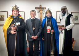 Tři králové s biskupem Martinem Davidem