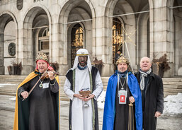 Tři králové před radnicí města Ostravy