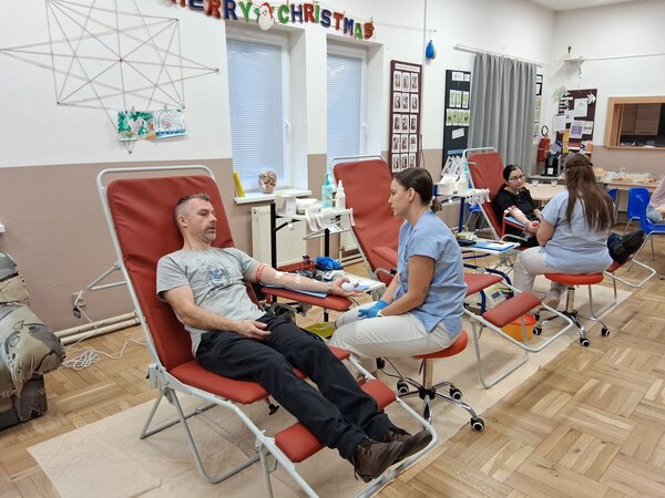 Odběrový tým Fakultní nemocnice Ostrava přijel za námi na Vesničku soužití