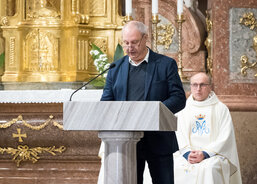 07_Ředitel Charity Ostrava Martin Pražák přečetl 1. čtení
